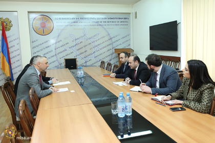 Посланик Калин Анастасов се срещна с министъра на труда и социалните въпроси на Армения Нарек Мкртчян